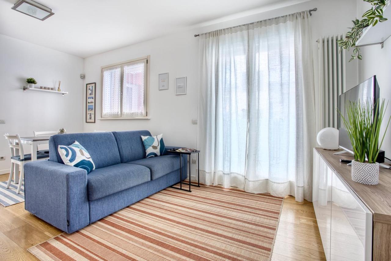Appartement Island Near The Purple Line Milaan